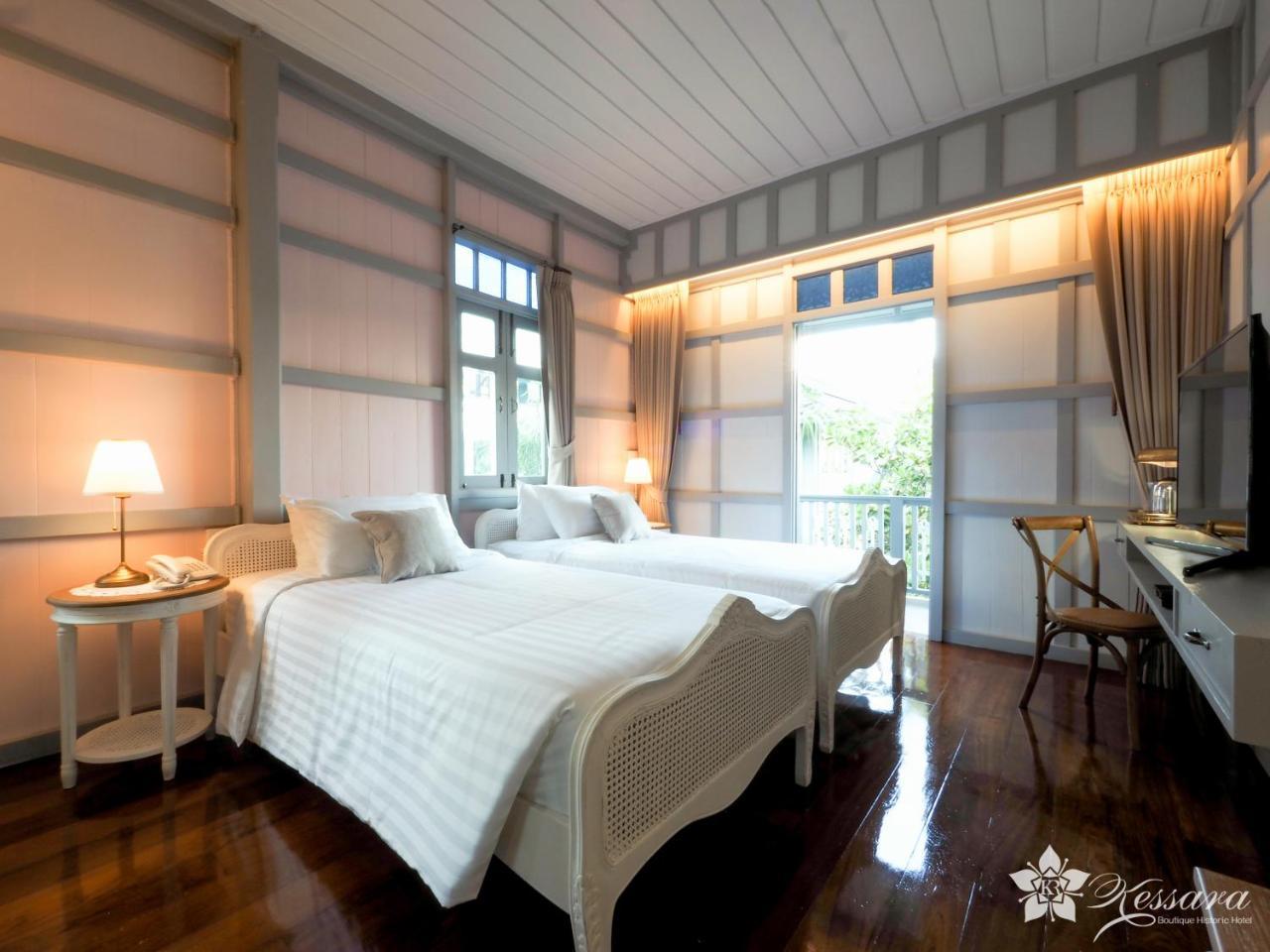 Kessara Hotel Bangkok Esterno foto