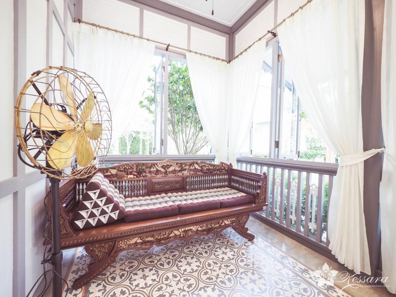 Kessara Hotel Bangkok Esterno foto